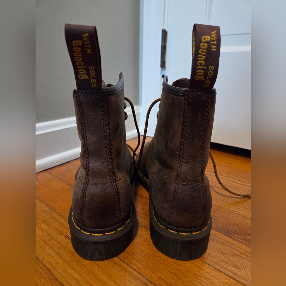 Dr. Martens 1460 Brown Crazy Horse Leather Combat Boots 8-Eye Size Women 9 Men 8 - Picture 8 of 16